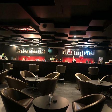 Dhanbād Cocoon Luxury Business Hotel מראה חיצוני תמונה