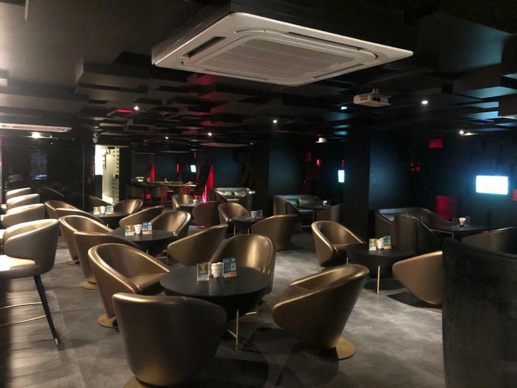 Dhanbād Cocoon Luxury Business Hotel מראה חיצוני תמונה