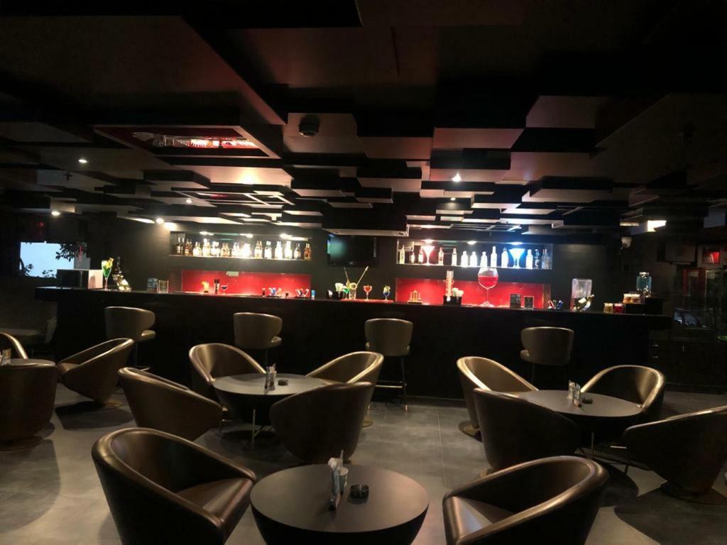 Dhanbād Cocoon Luxury Business Hotel מראה חיצוני תמונה