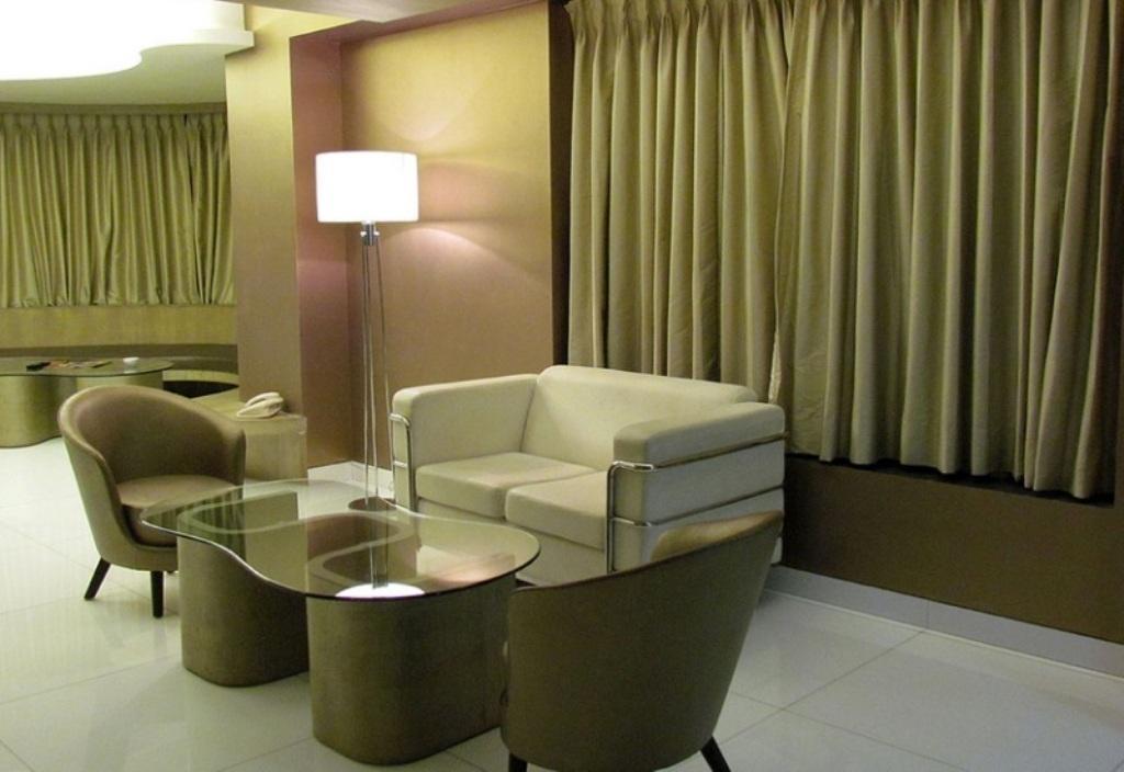 Dhanbād Cocoon Luxury Business Hotel חדר תמונה