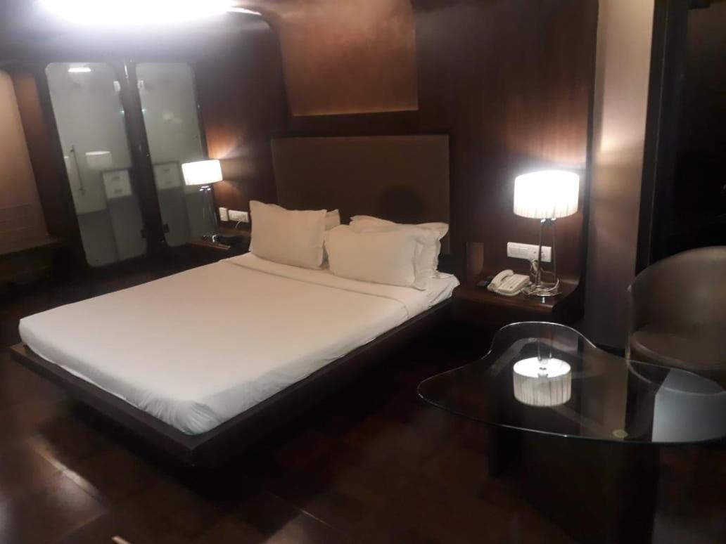 Dhanbād Cocoon Luxury Business Hotel מראה חיצוני תמונה